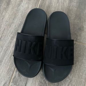 Nike Offcourt Slides